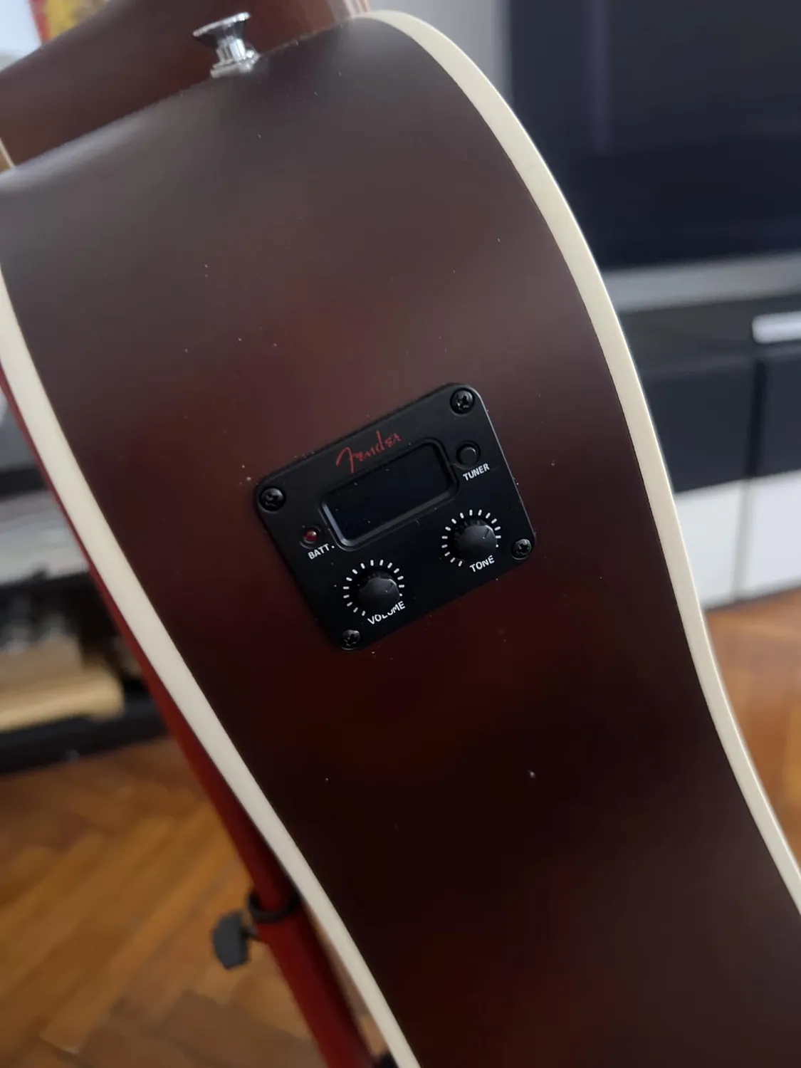 Fender Redondo CE chitarra elettroacustica Sunburst spalla mancante