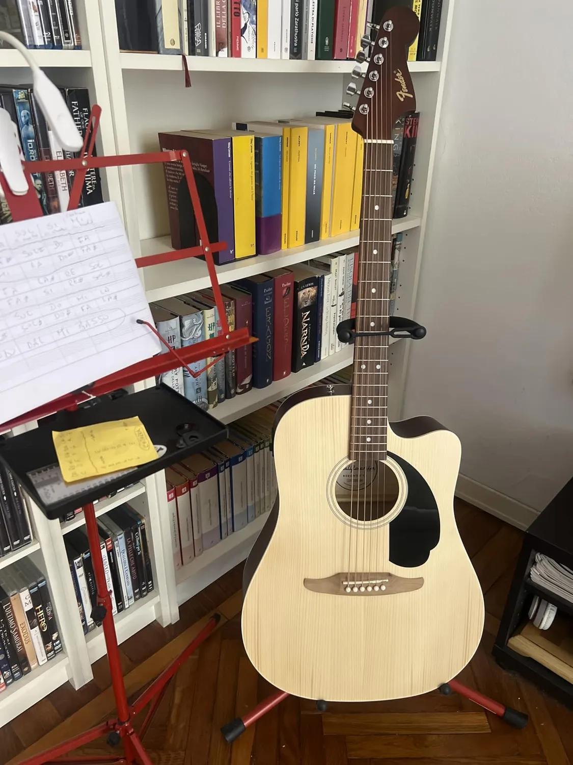 Fender Redondo CE chitarra elettroacustica Sunburst spalla mancante