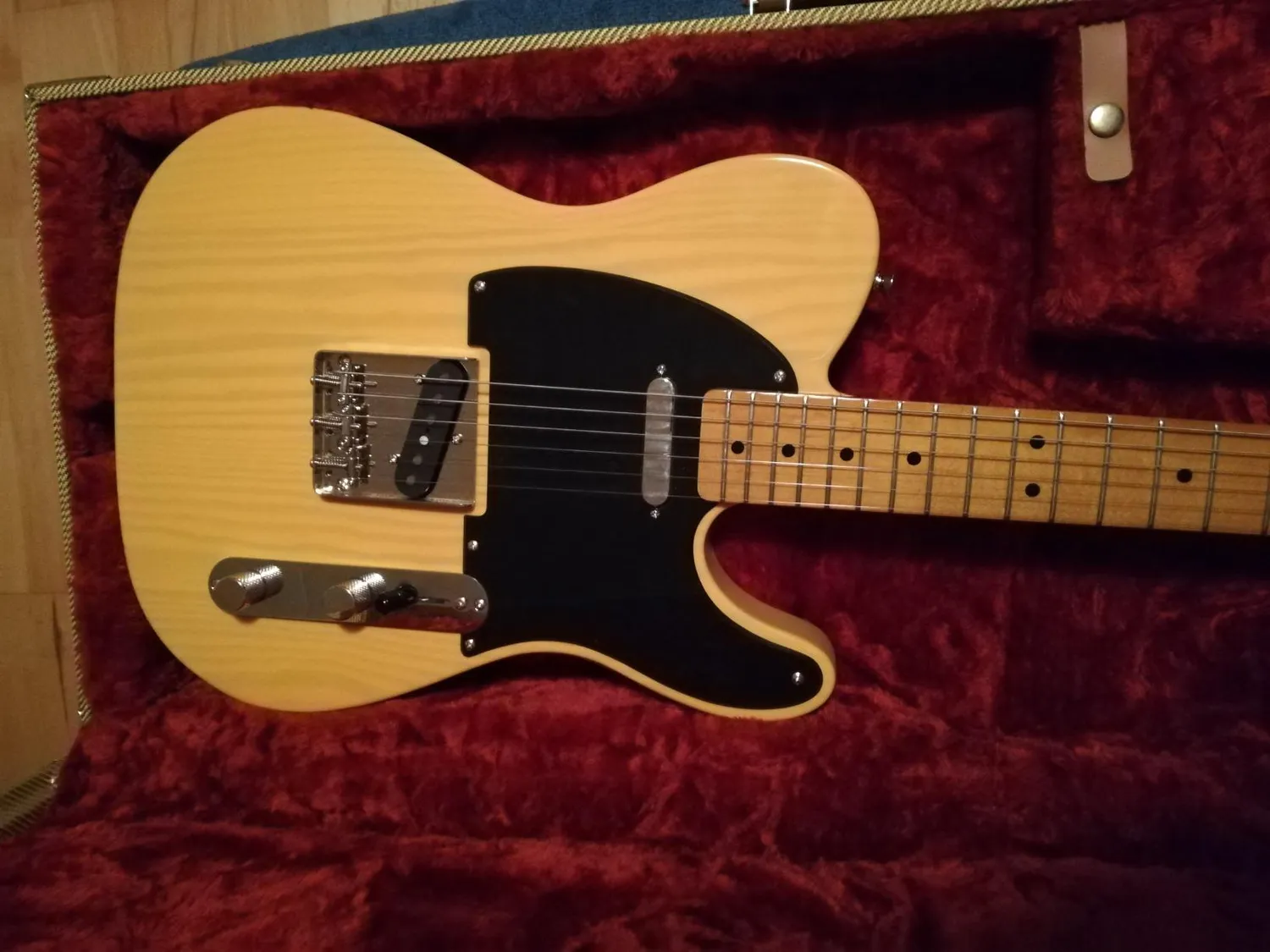 Fender Classic Series Wood Case custodia rigida sonic blue