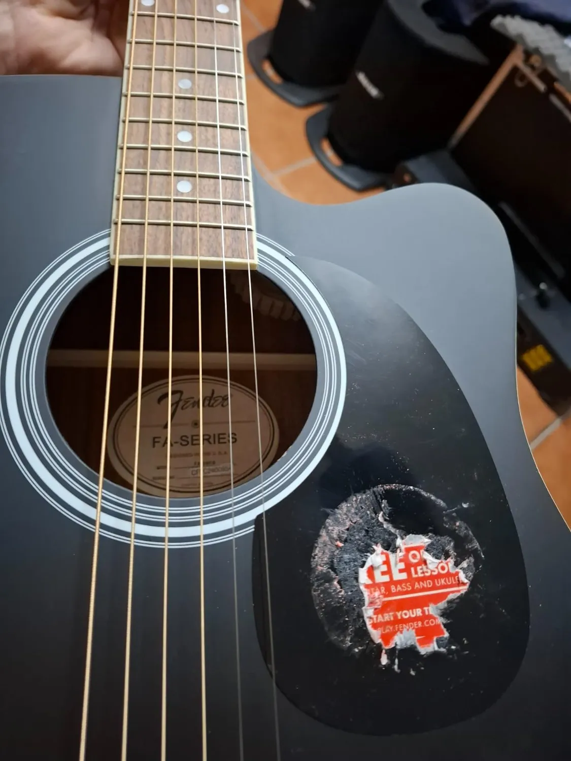 Fender Redondo CE chitarra elettroacustica Sunburst spalla mancante