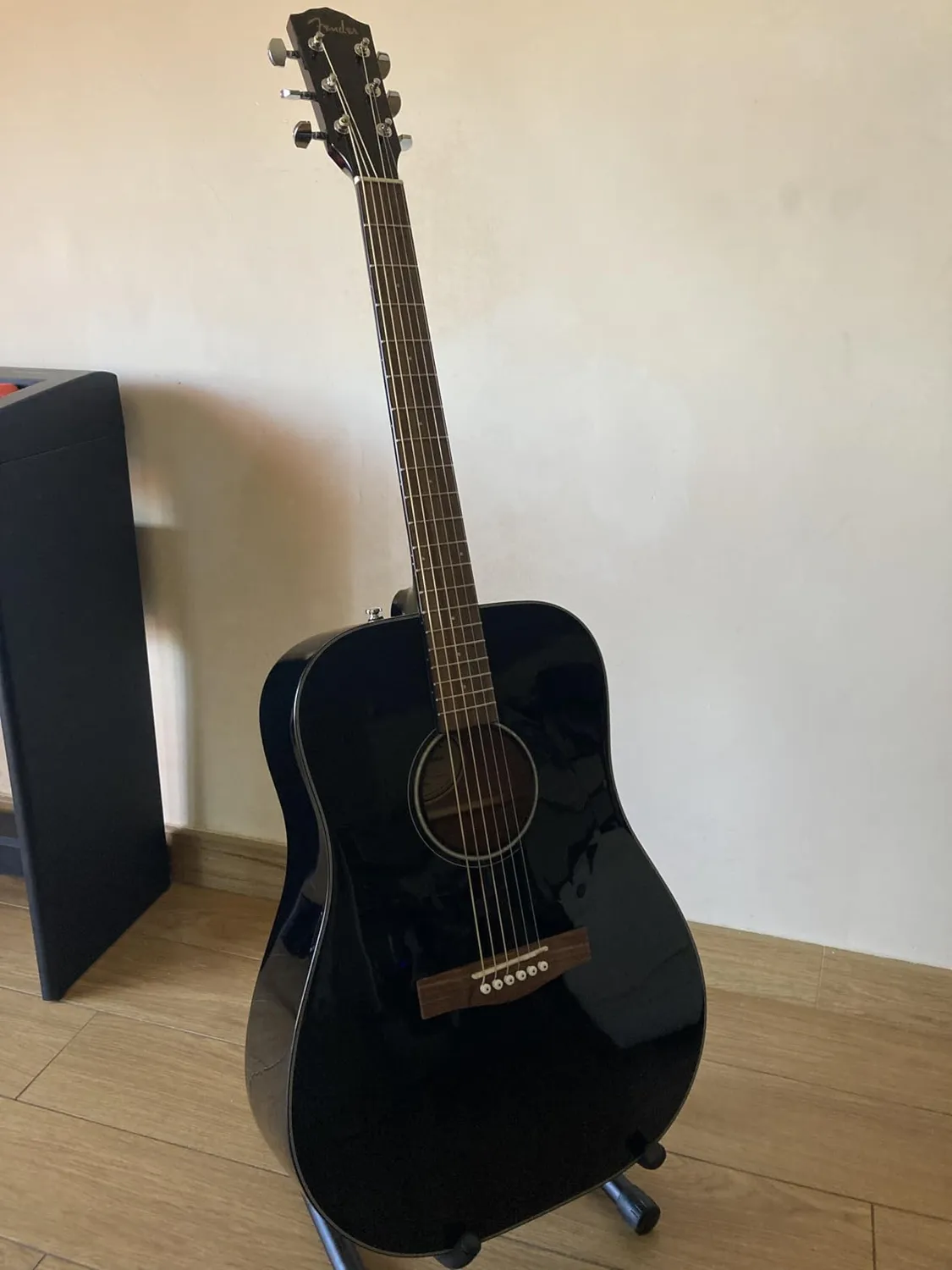 Fender CD-60 chitarra acustica dreadnought nera