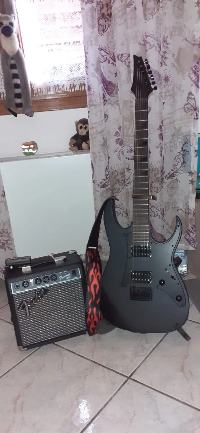 Fender Frontman 10G ampli chitarra 10W con cuffie nero
