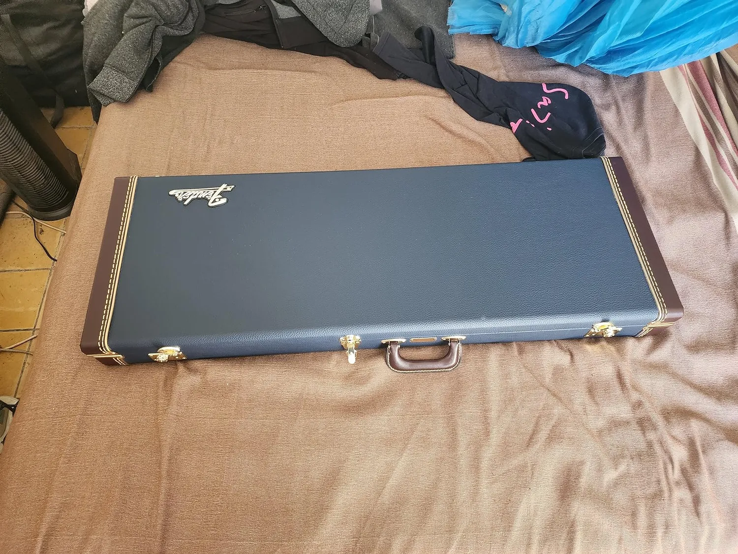 Fender Classic Series Wood Case custodia rigida sonic blue