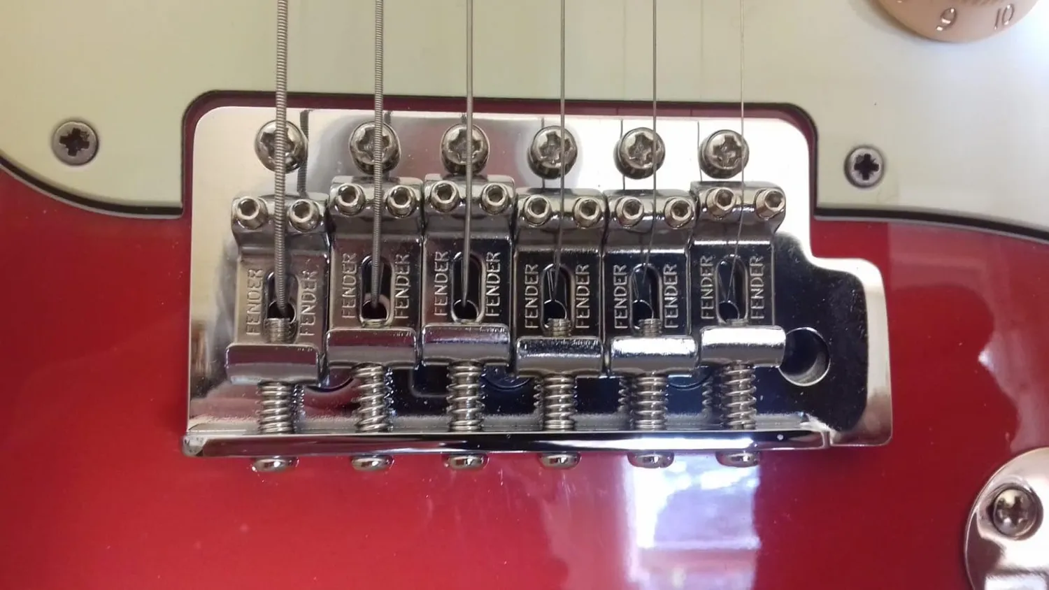 Fender Stratocaster ponte tremolo cromato 6 viti