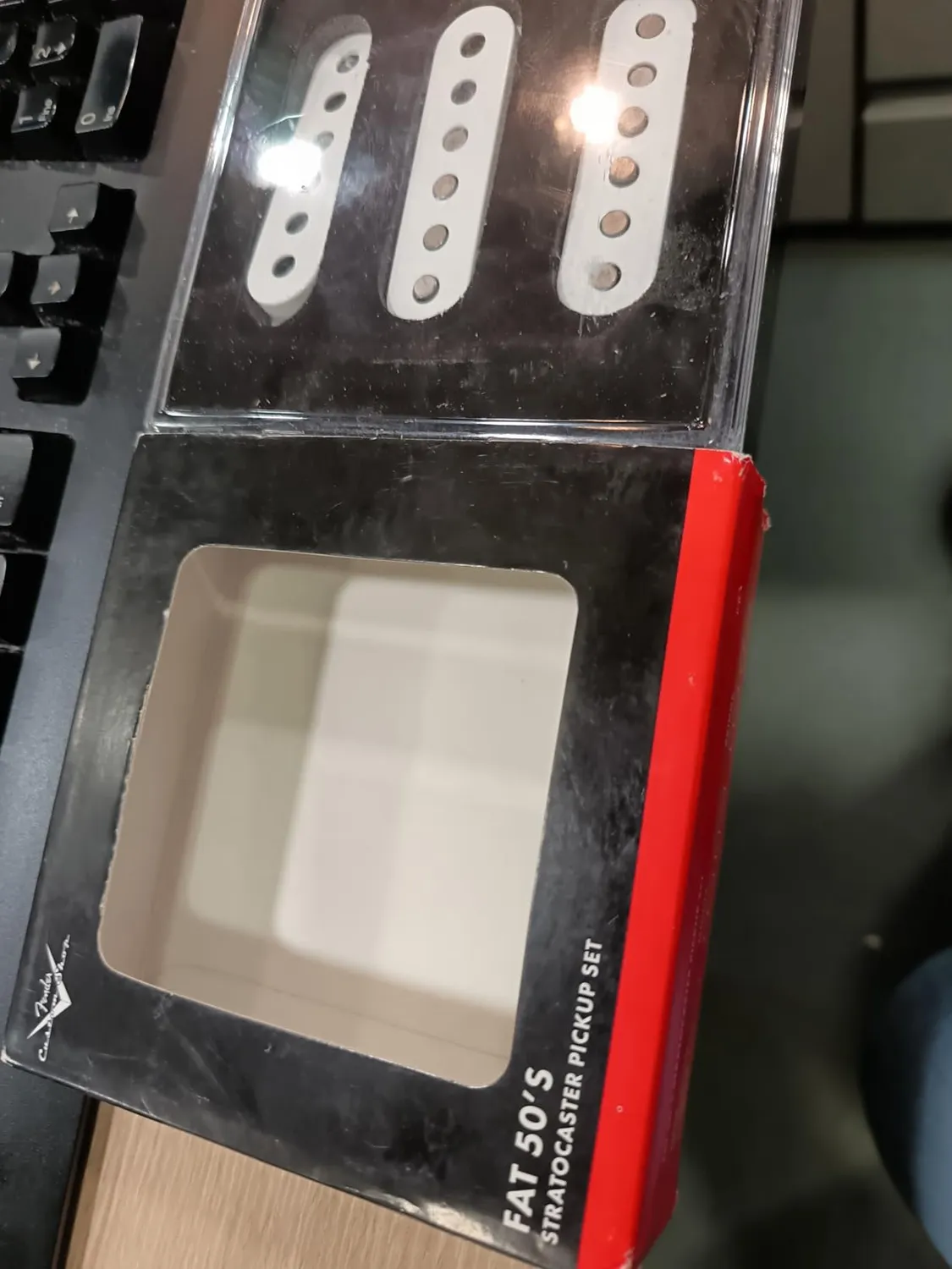 Fender Vintage Noiseless pickup Strat set 3 aged white
