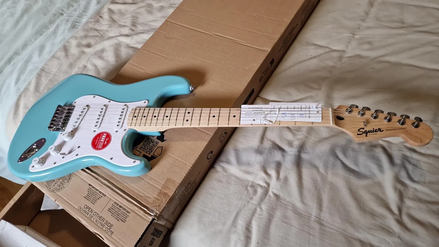 Squier Sonic Stratocaster HT chitarra elettrica Torino Red