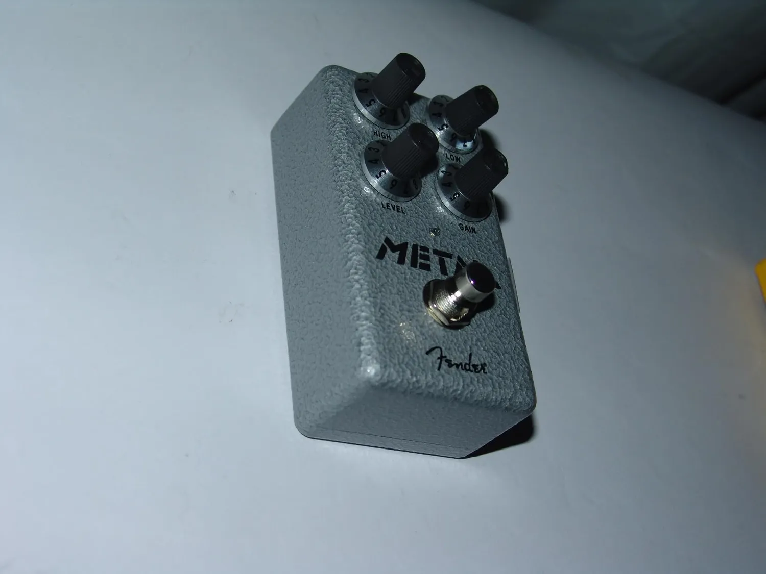 Fender Hammertone Metal pedale distorsione high gain