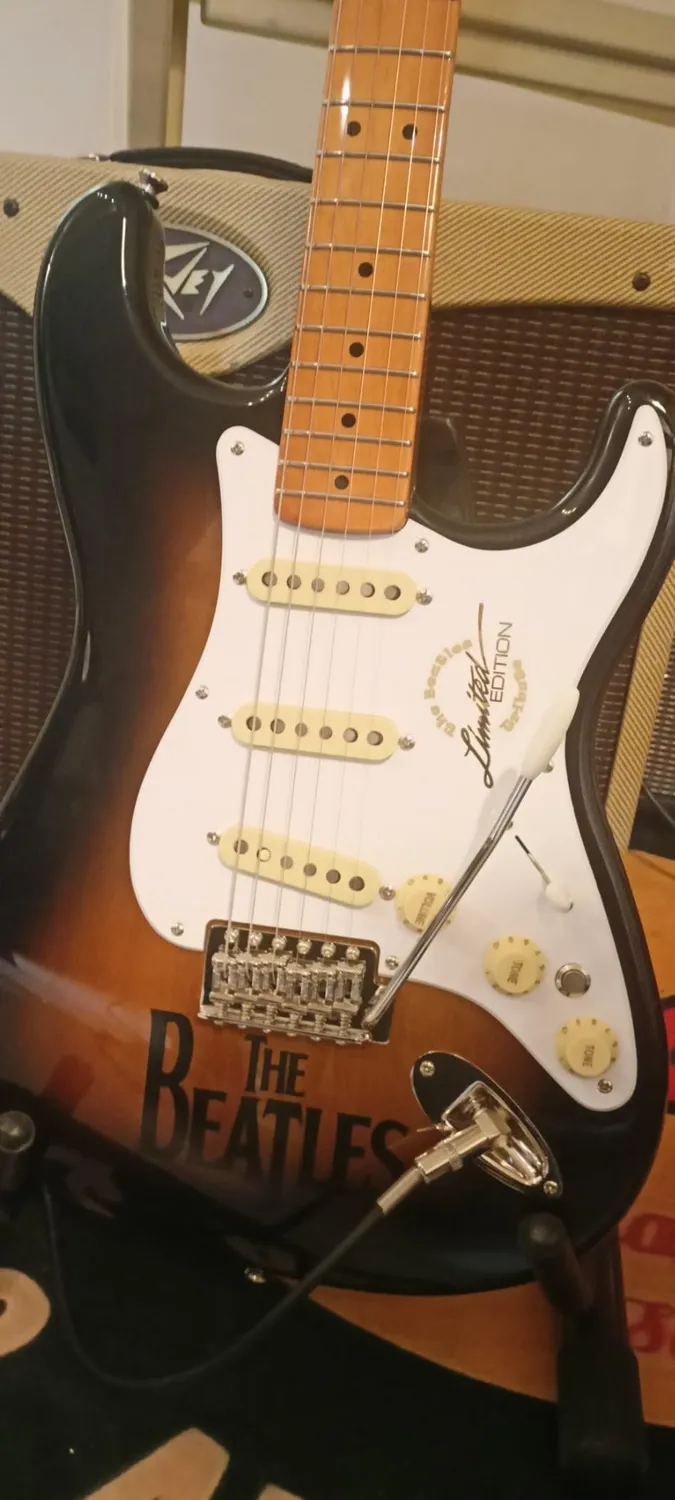 Squier Classic Vibe 50s Stratocaster Chitarra Sunburst Anni 50