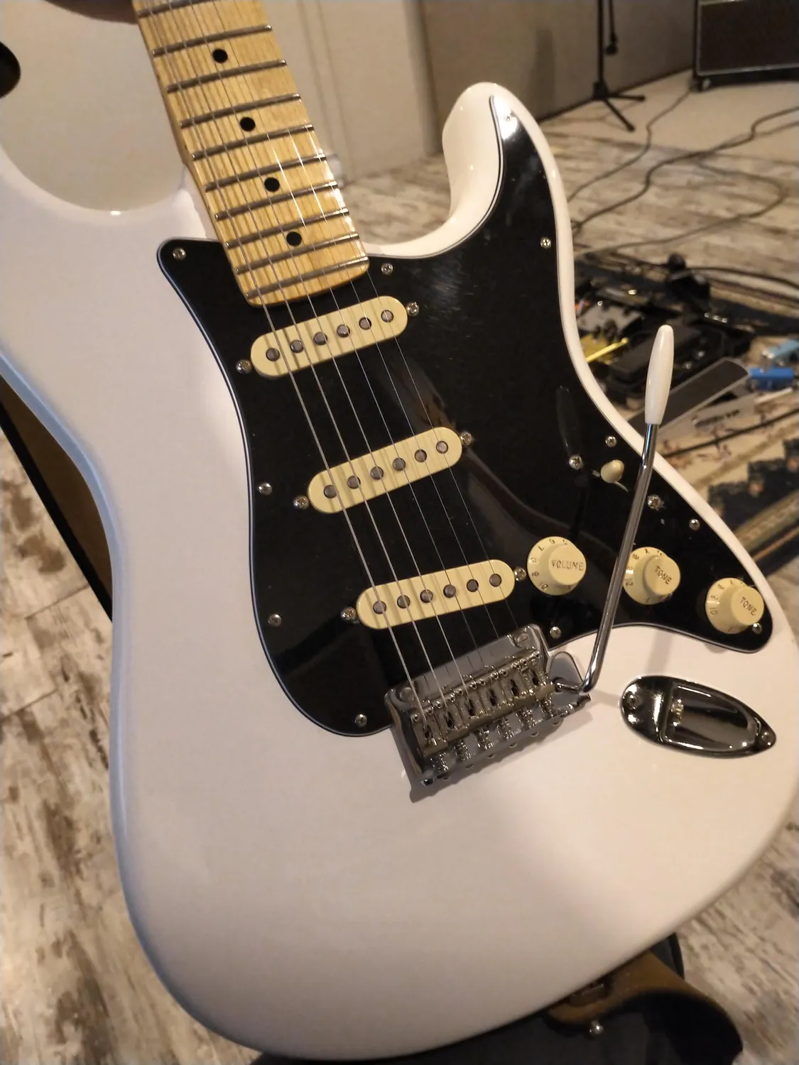 Fender Custom Shop Fat 50s Battipenna Pre-Cablato Strat Bianco