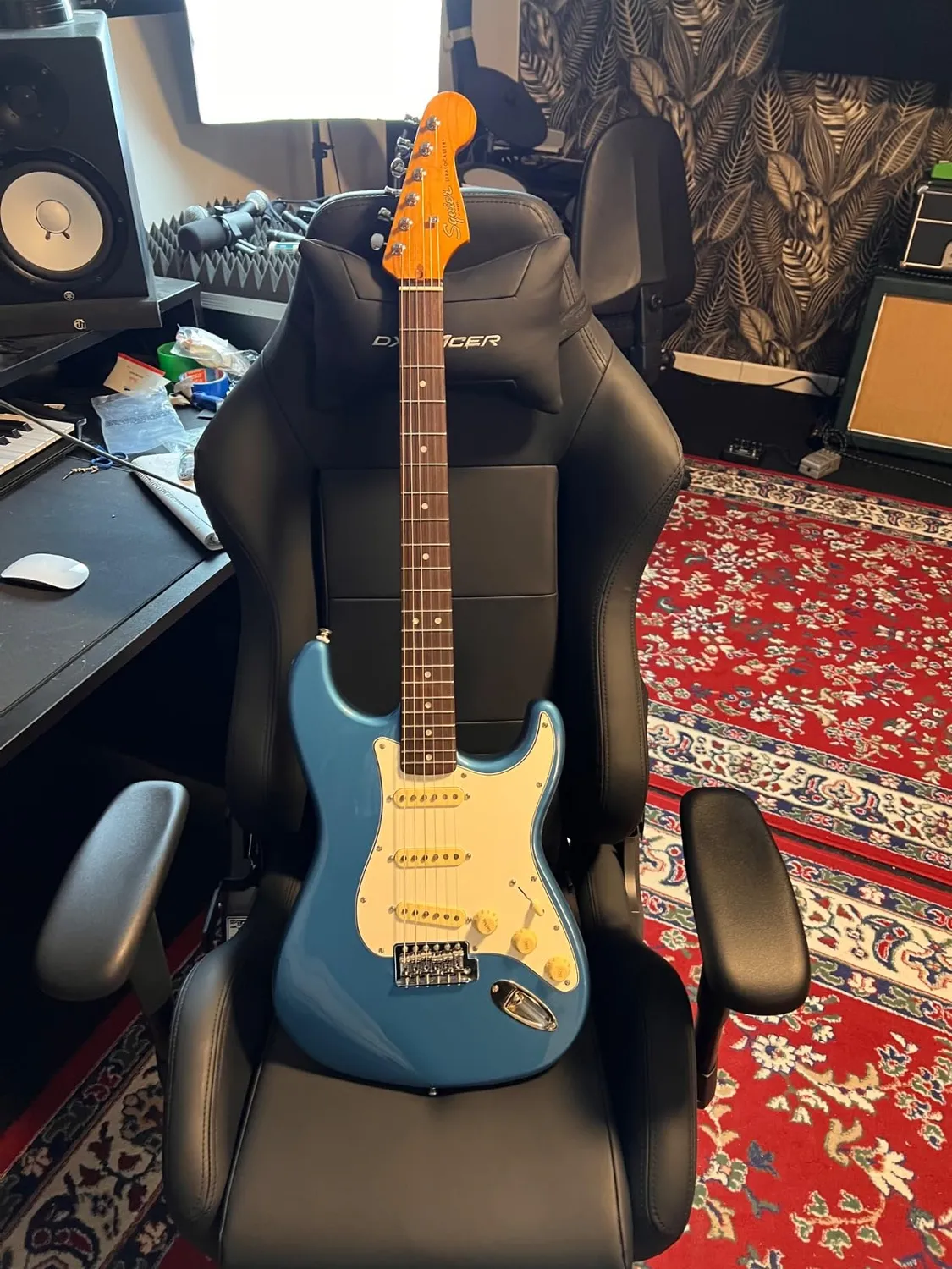 Fender Tex-Mex battipenna Stratocaster precablato parchment 11 fori