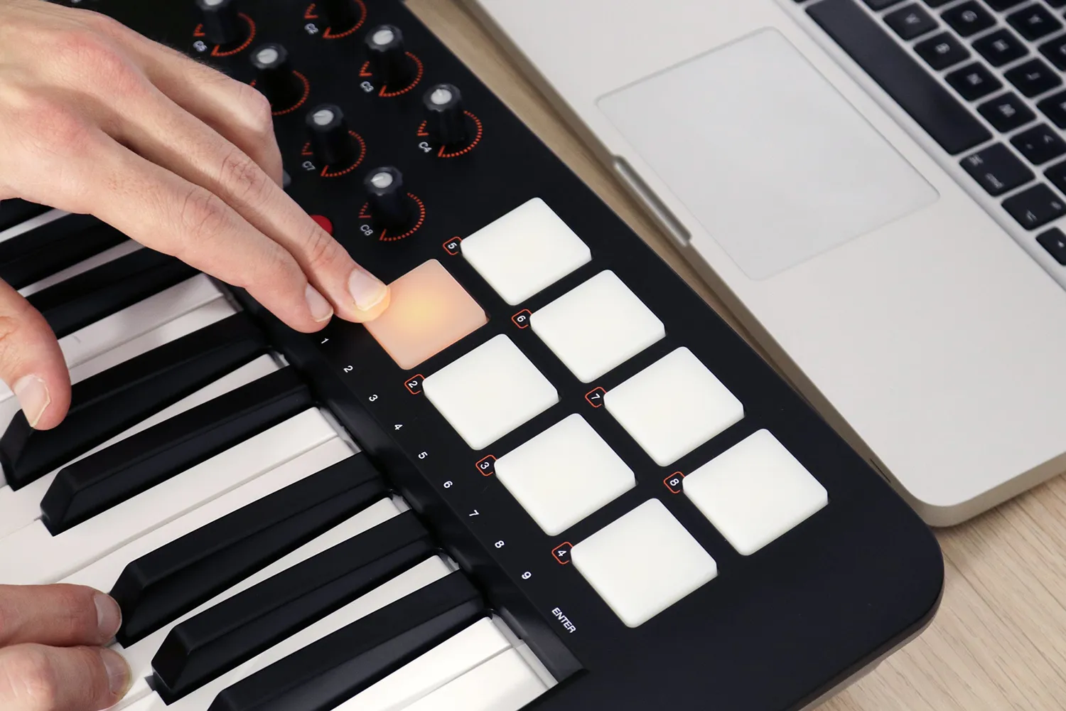 M-Audio Oxygen 25 IV tastiera MIDI controller 25 tasti USB