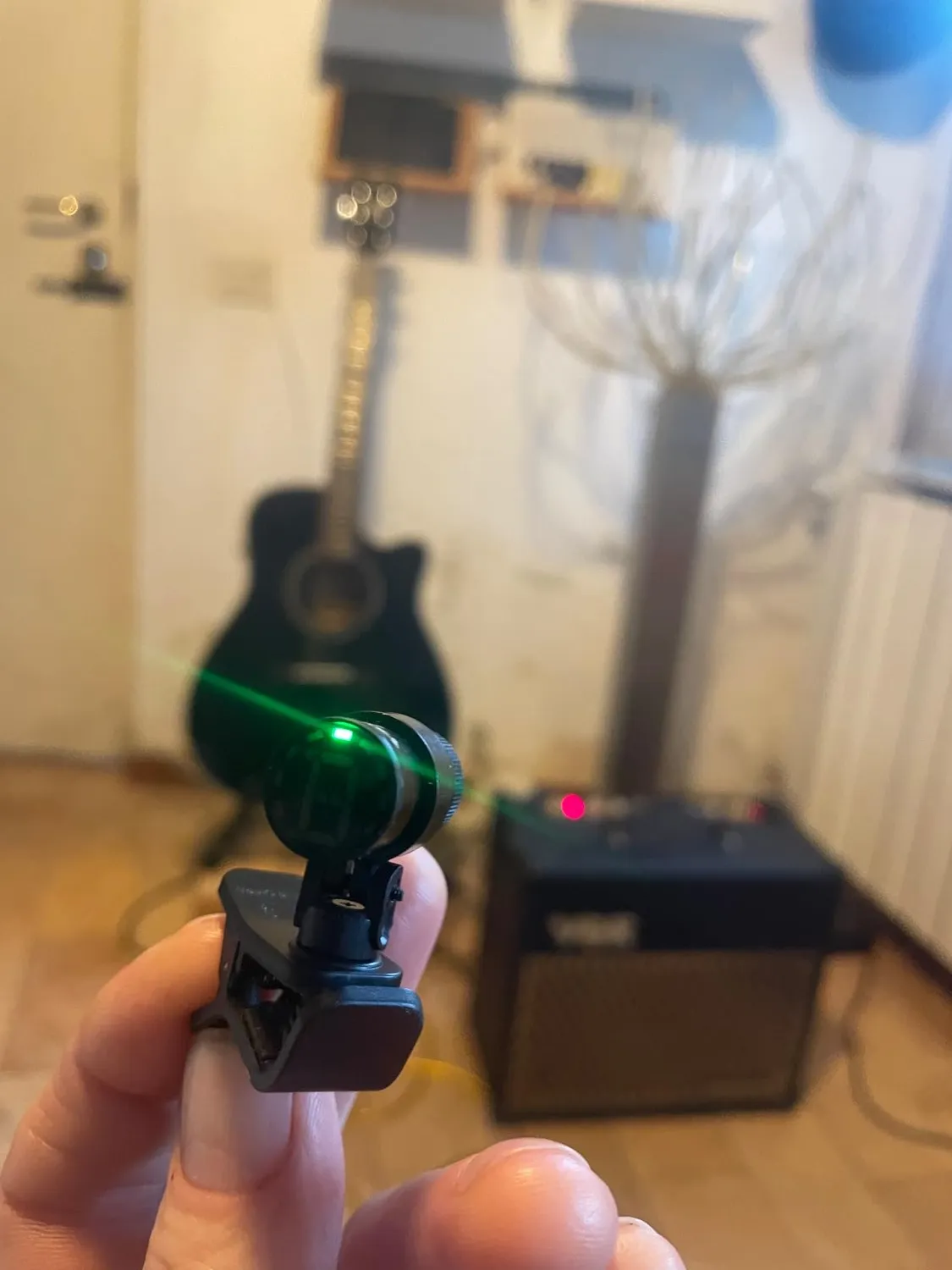 Fender Bullet accordatore clip cromatico LED chitarra