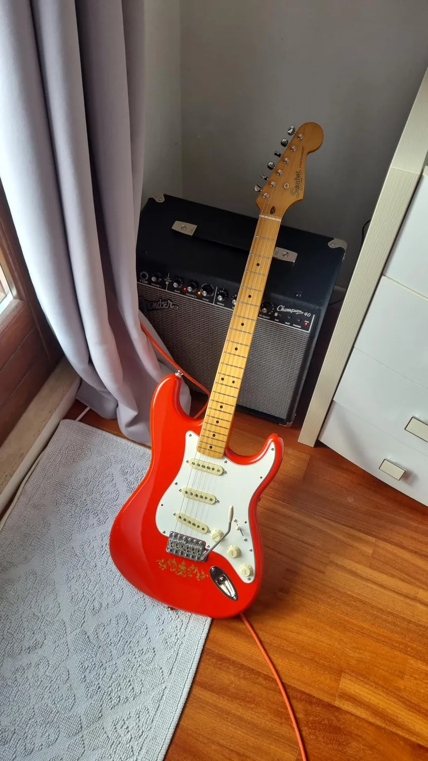 Fender Tex-Mex battipenna Stratocaster precablato parchment 11 fori