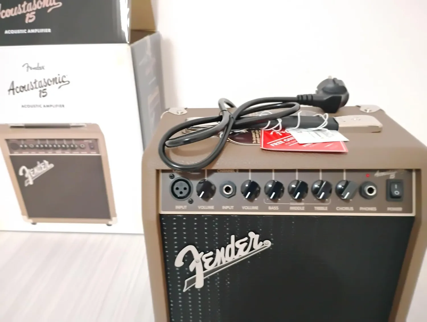 Fender Acoustasonic 15 amplificatore chitarra 15W chorus
